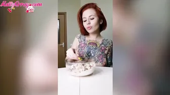 Hot Passion Nude Prepares Banana Yum - Bdsm