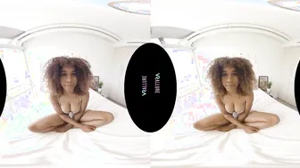 VRALLURE Come Hangout Into My Bedroom