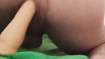 I masturbate anal with cum into my anus