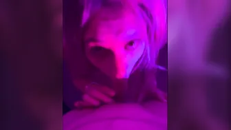 BADDIE BLOWS PENIS SO SLOPPY GET HER WIG FALLING OFF
