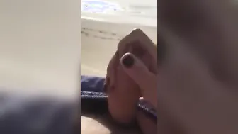 Cock Flash: A French beurette surprises me on the beach and ends up making me cum