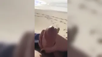 Cock Flash: A French beurette surprises me on the beach and ends up making me cum