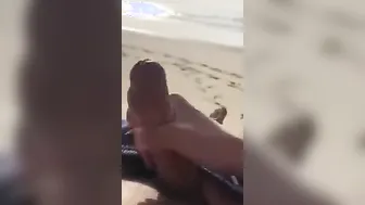 Cock Flash: A French beurette surprises me on the beach and ends up making me cum