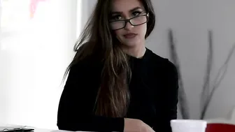 Family Massage - beauty 19 Yo Eases Stepbros Erection By Wrapping