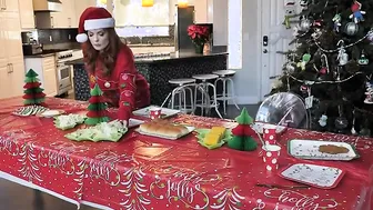 Family Rubs - Holiday Season Getting Merrier When Celebration Ends