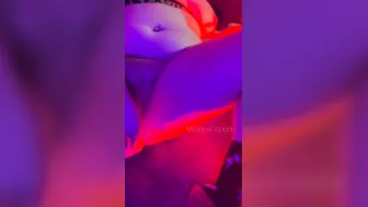 Bae Curvy Housewife has multiple orgasms stuffing both her kinky holes