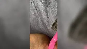 Gets my clitoris blown and my snatch whole massaged