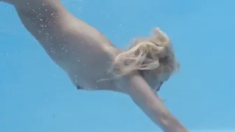 Yet Emily Ross astonishes again underwater