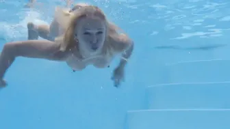 Yet Emily Ross astonishes again underwater