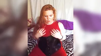 Double orgasms fully dressed. Mesmerizing Beauty body worship