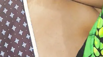 පොඩි සැපක් ගත්තා හබියා එක්ක