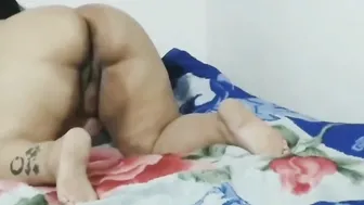 Cheating gigantic booty ex-wife blows my penis while her hubby