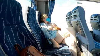 Exhibitionist cougar flashes and gotten crossed legs orgasm into a