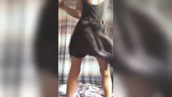 Ninja Cosplay tiktoker dances Lives on Tiktok