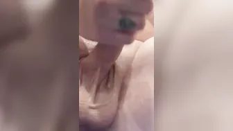 Fingers myself til I cum while babysitting