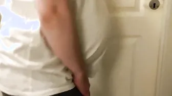 Desperate cunt with mouth has to peeing into the shower