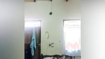 MY BEST FRIEND SEND ME A CLIP OF MASTURBATING INSIDE