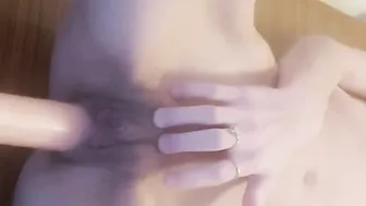 Real Orgasms porn video – Sex machine gigantic vibrator inside the vagina of a Beauty