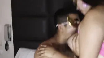 trio con peruana de los olivos y su novio cornudo que rico lo chupa