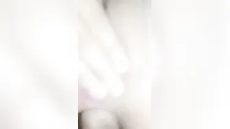 Mi padrastro me pide el culo por que mamá no se lo da