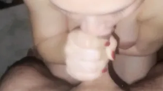SLUTTY REAL HOUSEWIFE NAILED ROUGH AND SPRAYED WITH CUM