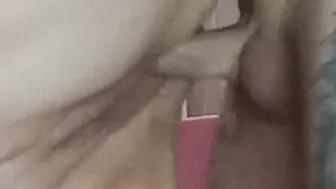 fucks my huge cunt and jizzes