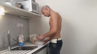 Cooking porn video – Banging fat gf on the kitchen