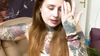 German Tattoo bimbos introduces herself into her first Tape