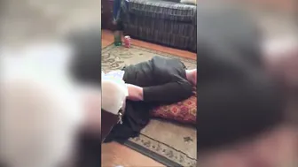 Cuckolding mom having sex on the floor