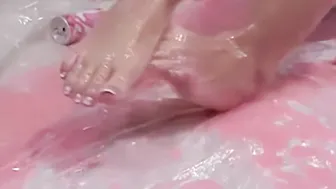 Nude Gothic women Candie Elektra Getting Covered Inside Pink Icing
