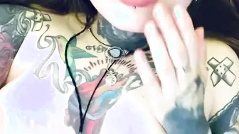 MASTURBATING MY FIRST TIME  HONEY RIDER ... I WOULD