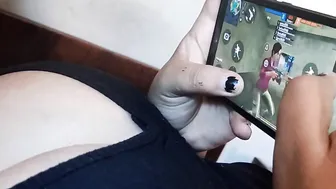Garganta profunda de gordita argentina después de una partida de free fire | PORNO DE ARGENTINA
