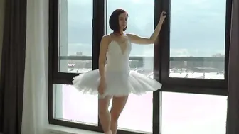 Alica Bruno smoking beauty flexible goddess