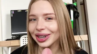 Californiababe deflowered a geek friend