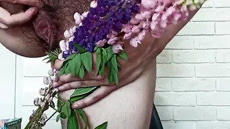 Dyke women preparing gift for her mistress