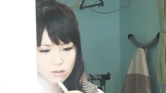 Japanese young dark hair offer voluptuous oral sex