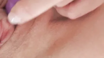 I caress the sweet clit with my fingering and a