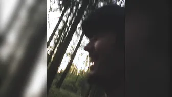 Russian chick give a oral sex inside a German forest (family