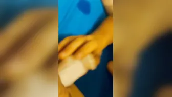 Orgasme je bouffe et gode la chatte de ma coquine