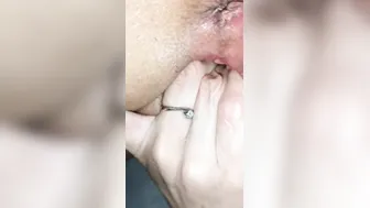 ITALIAN SKANK FIANCE MASTURBATES NEAR CAMERA