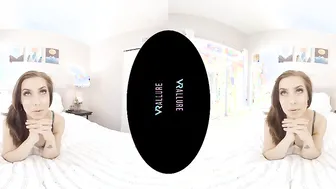 VRALLURE Spencer Loves Her Sex Toys