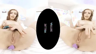 VRALLURE Spencer Loves Her Sex Toys