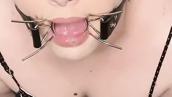 pov Amateur BBW Dick Bimbo Drooling inside Spider Gag