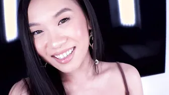 KIMMY KIMM BLOWS DICK  GETTING NAILED