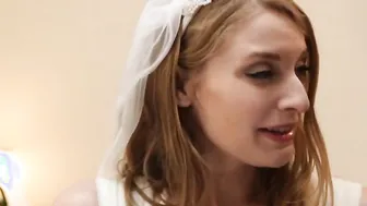 Bae dyke Ela Darling fucks her new bride with a