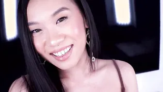 KIMMY KIMM BLOWS DICK  GETTING NAILED