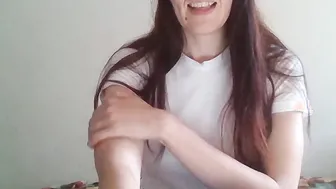 cam performance. will she remove the underwear