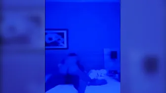 Adamin Karisini Sikiyorlar Adamda Karisina Guvenip Evde Birakiyor Turkish Milf