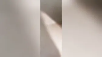 Mi amiga me ruega por tener mi verga entre sus nalgas