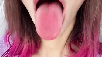 Sexsual stepsister blows a lollipop and performance her long Hottie